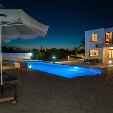 Oniros By Prestige Bookings Peyia