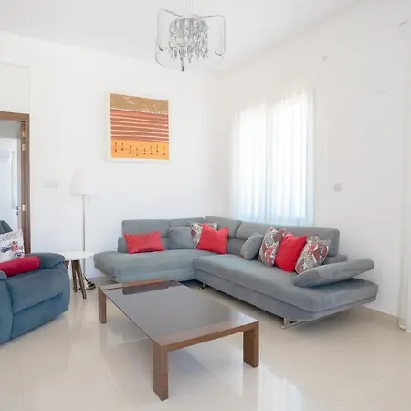 Oniros By Prestige Bookings Peyia