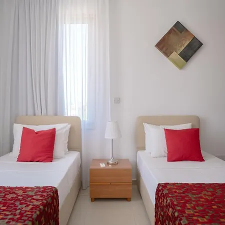 Oniros By Prestige Bookings Peyia