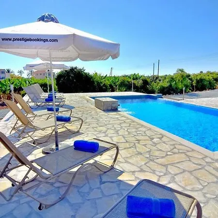 Villa Oniros By Prestige Bookings *