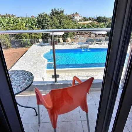 Oniros By Prestige Bookings * Peyia